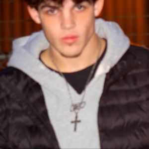 Meet your Posher, Chase